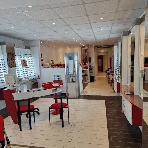 Intérieur Optique Bonnières (3webp